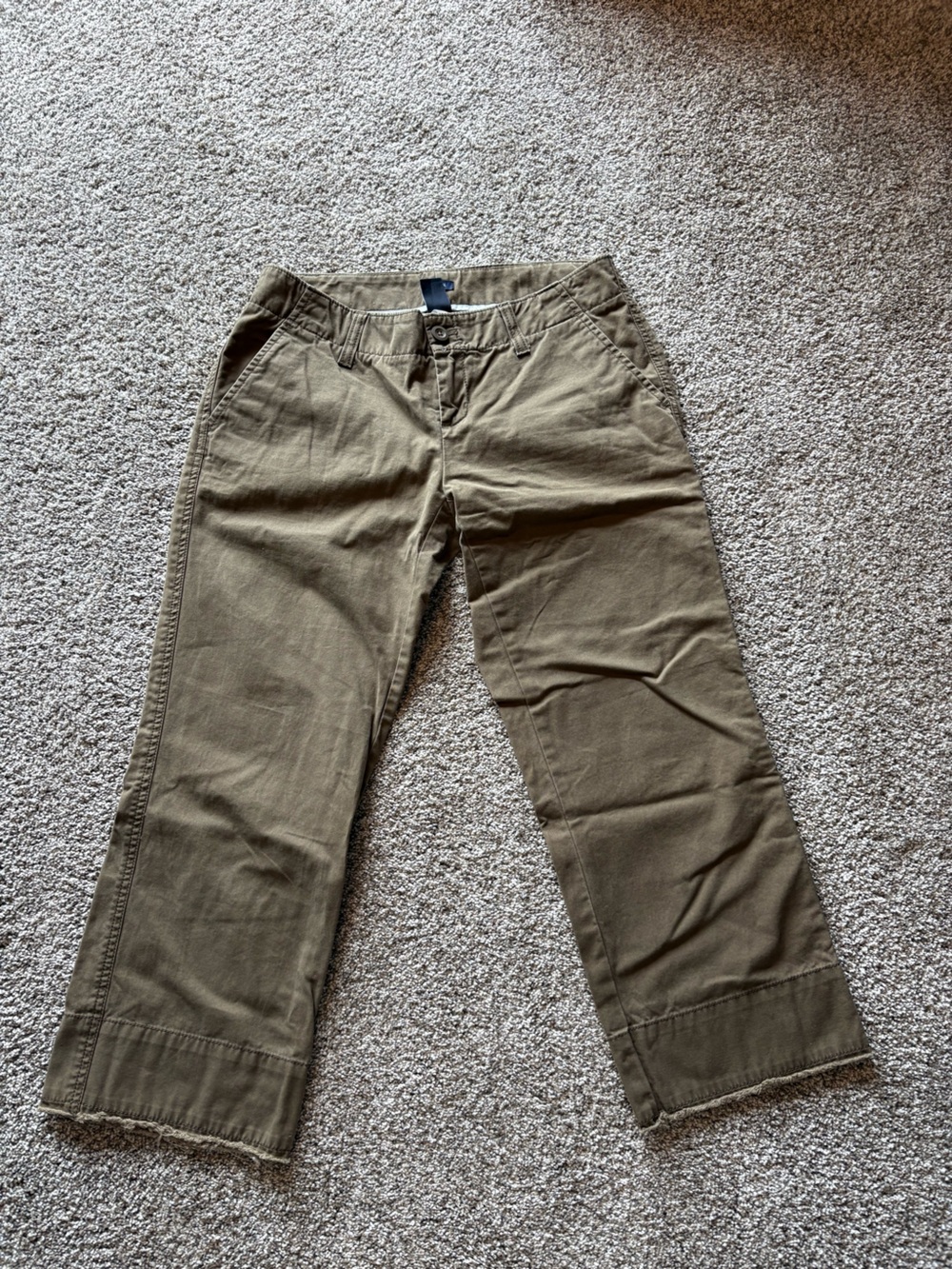 GAP Women's Olive Green Capris